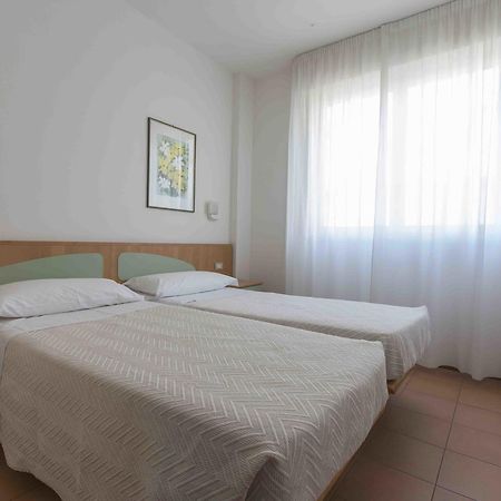 Ihr Residence Hotel Le Terrazze Grottammare Bagian luar foto
