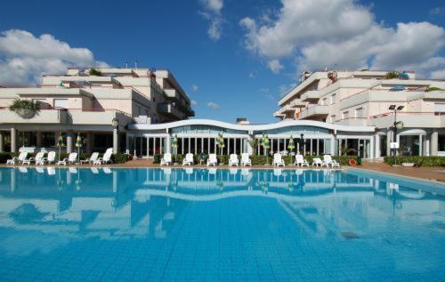 Ihr Residence Hotel Le Terrazze Grottammare Bagian luar foto
