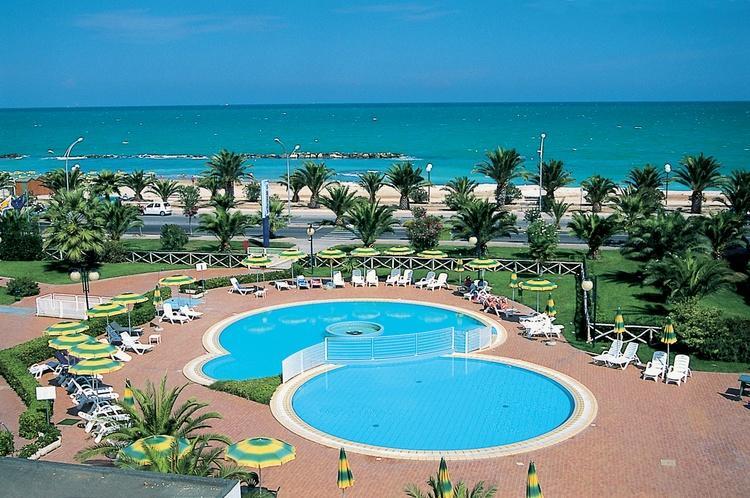 Ihr Residence Hotel Le Terrazze Grottammare Bagian luar foto