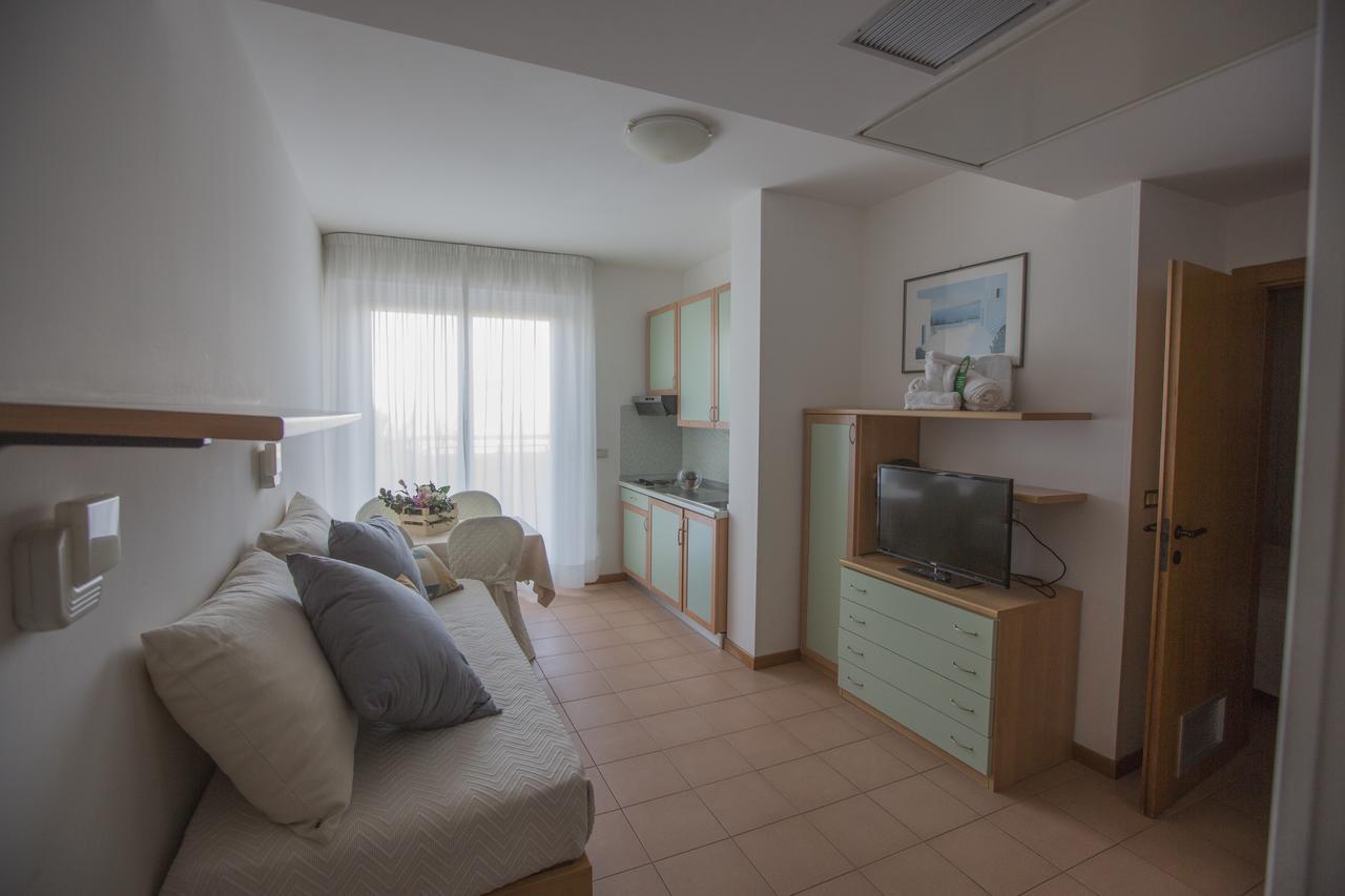 Ihr Residence Hotel Le Terrazze Grottammare Bagian luar foto