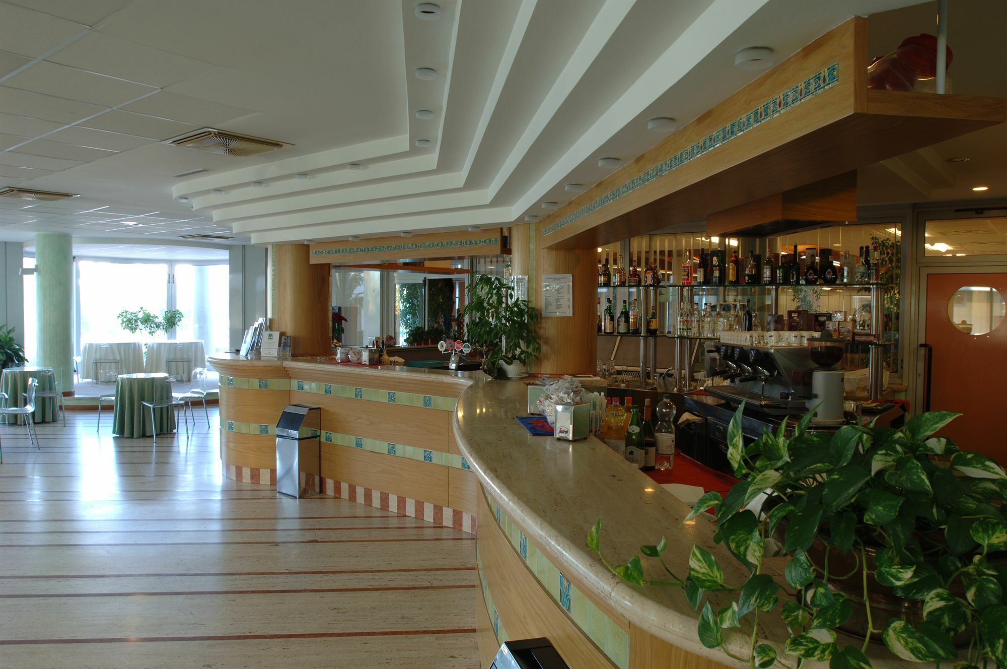 Ihr Residence Hotel Le Terrazze Grottammare Bagian luar foto